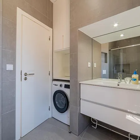 Apartmán Bright Duplex With Stunning Bridge Views In The History Area